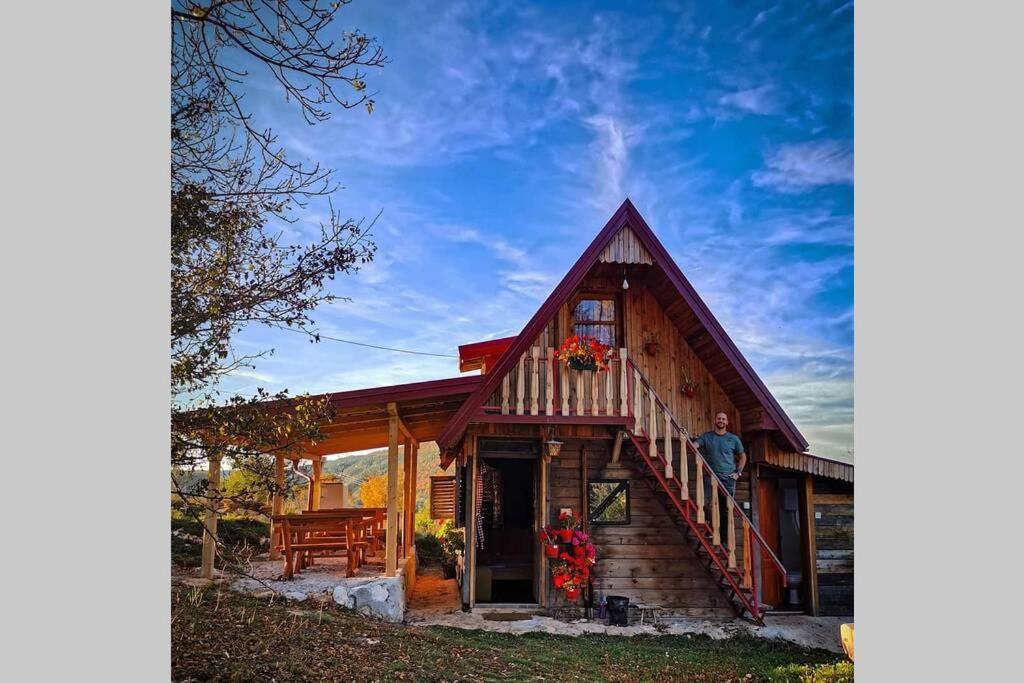 Log Cabin Uvac Nova Varos Exterior photo